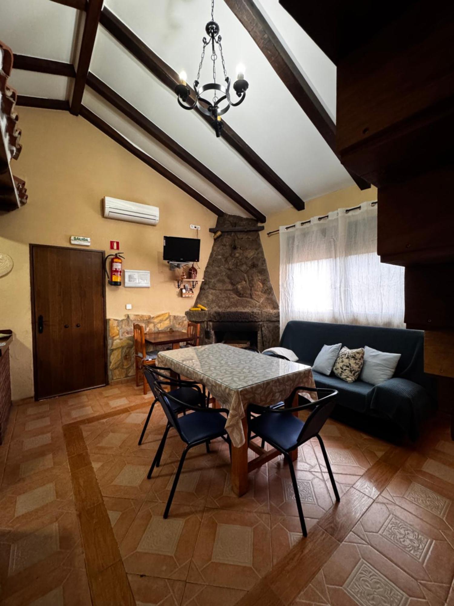 Casas Rurales Carrizosa Navaconcejo Esterno foto