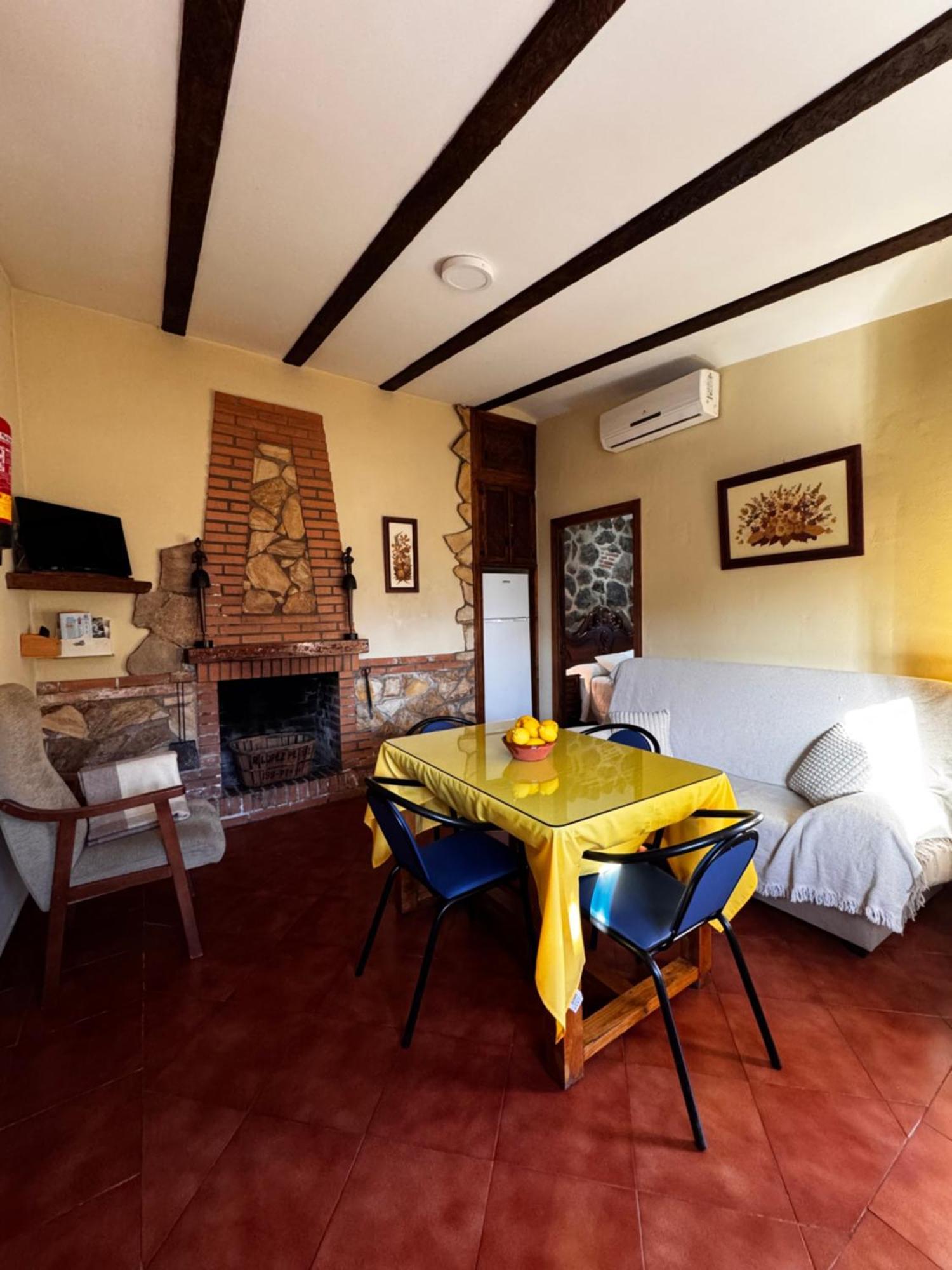 Casas Rurales Carrizosa Navaconcejo Esterno foto